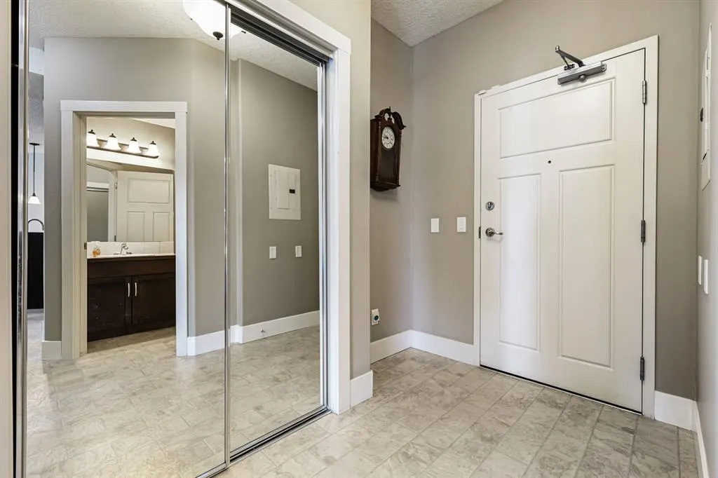 77 George Fox Trail, #107