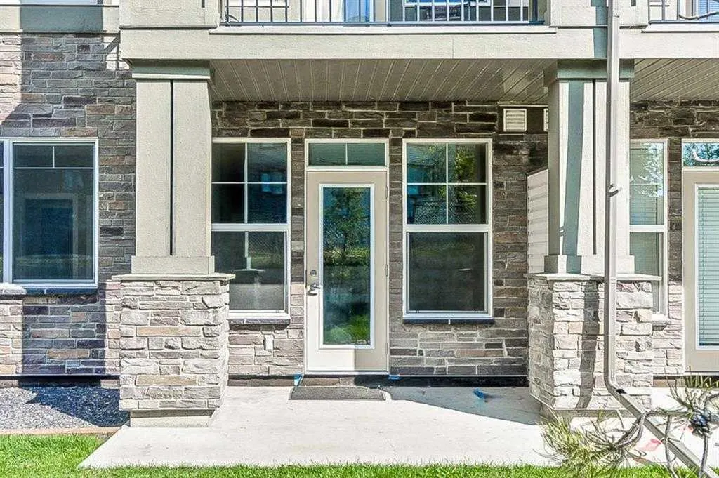 48 Panatella Road NW, #109