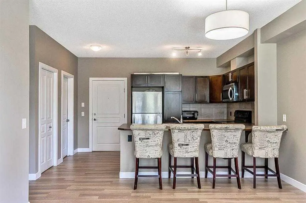 48 Panatella Road NW, #109