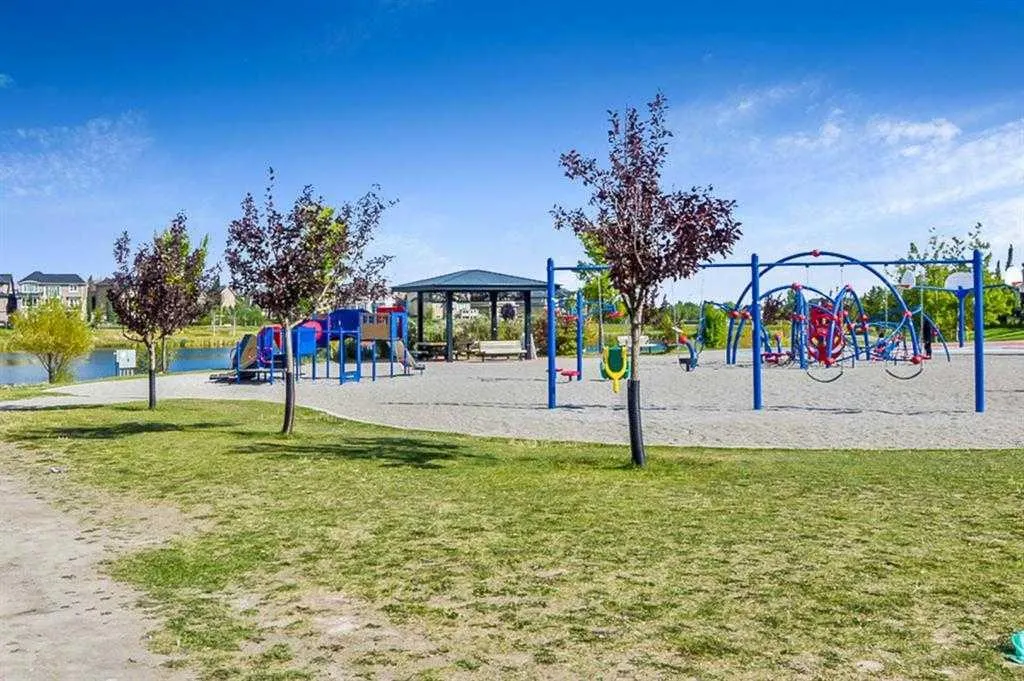 48 Panatella Road NW, #109