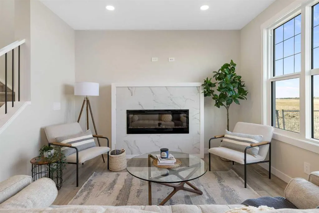 390 Kinniburgh Loop