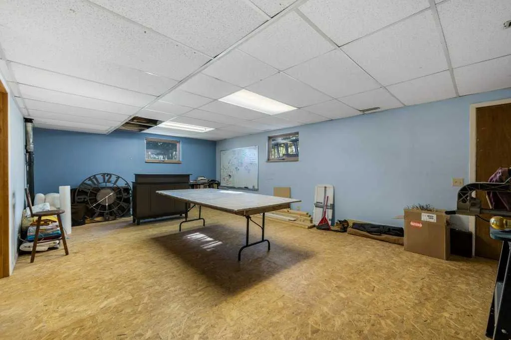 281025 Range Road 42