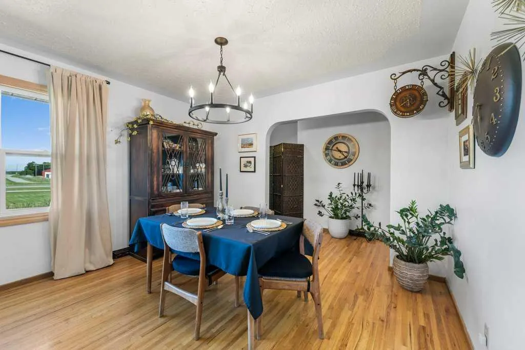 281025 Range Road 42