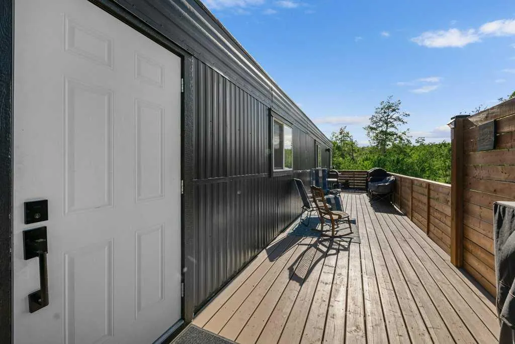 281025 Range Road 42