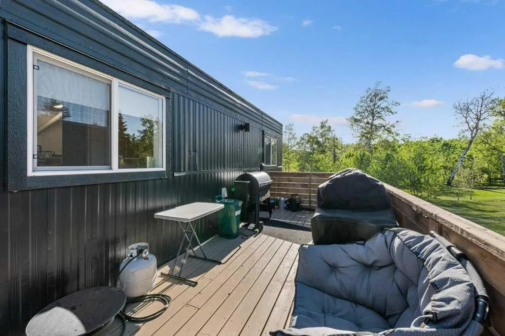 281025 Range Road 42