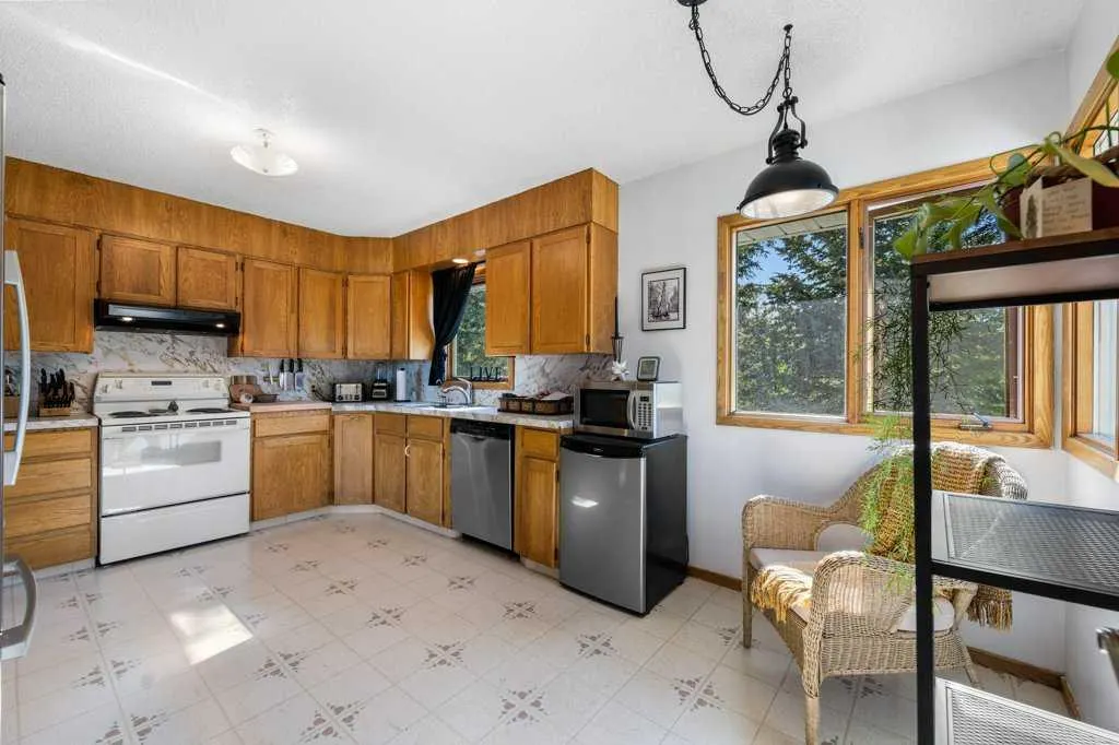 281025 Range Road 42