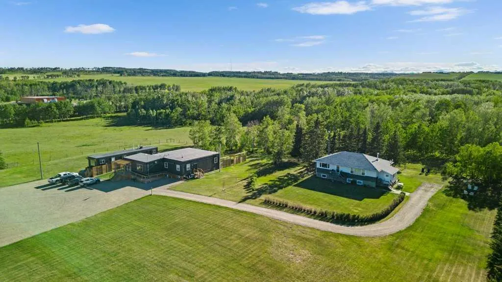 281025 Range Road 42