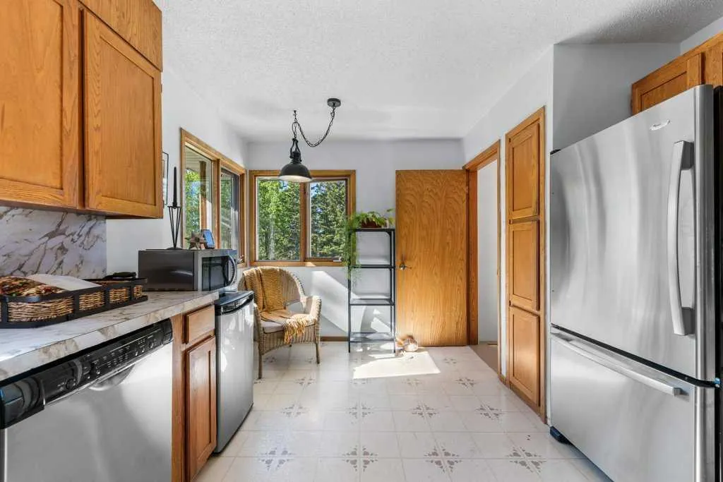 281025 Range Road 42