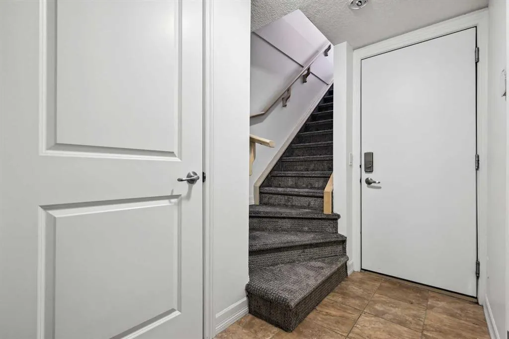 1729 34 Avenue SW, #7