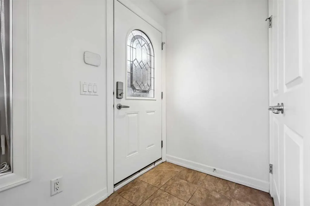 1729 34 Avenue SW, #7