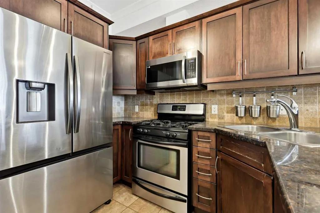 1729 34 Avenue SW, #7