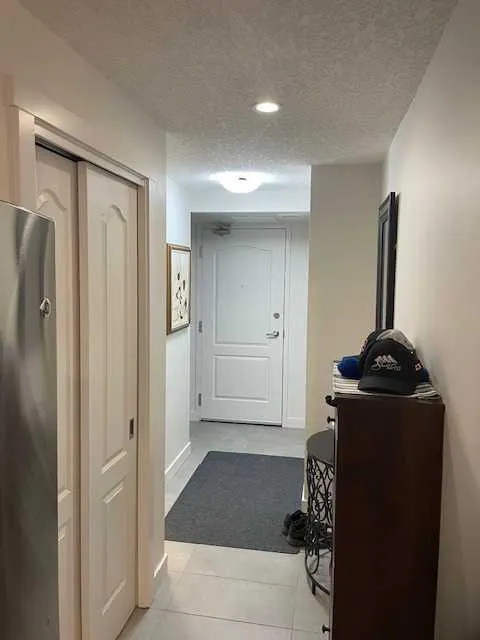 303 13 Avenue SW, #207