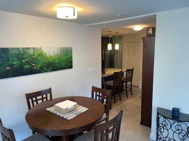 303 13 Avenue SW, #207