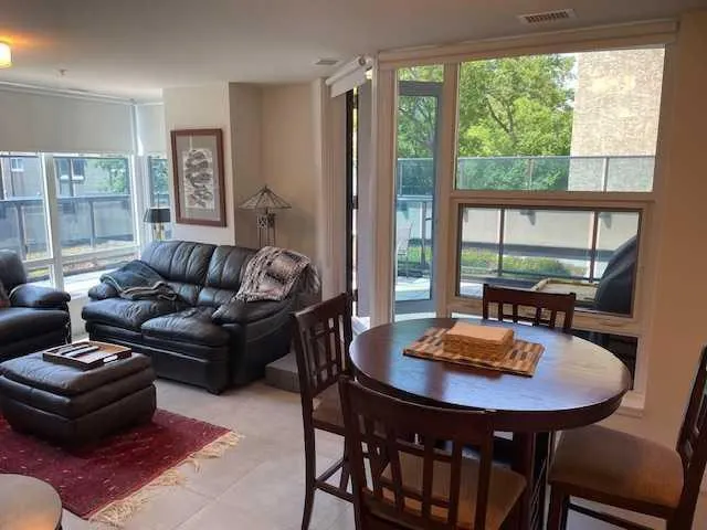 303 13 Avenue SW, #207