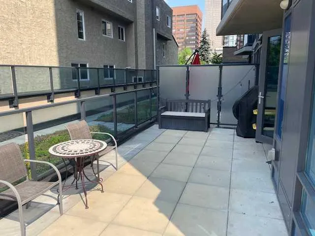303 13 Avenue SW, #207