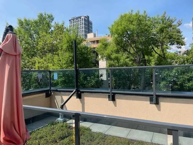 303 13 Avenue SW, #207