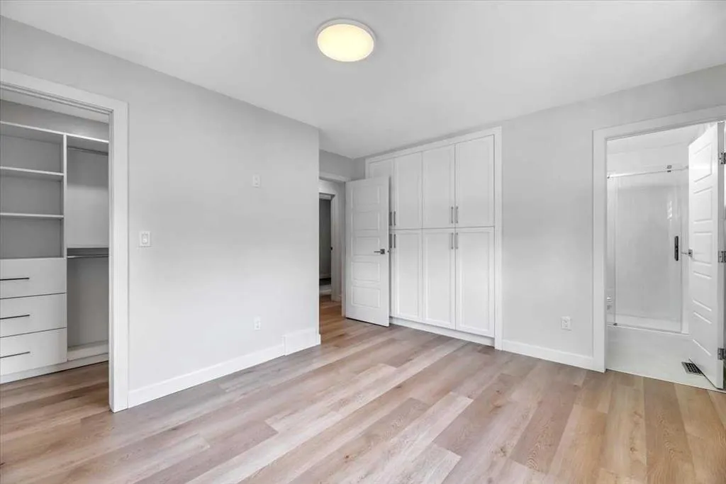 933 Macleod Trail SW
