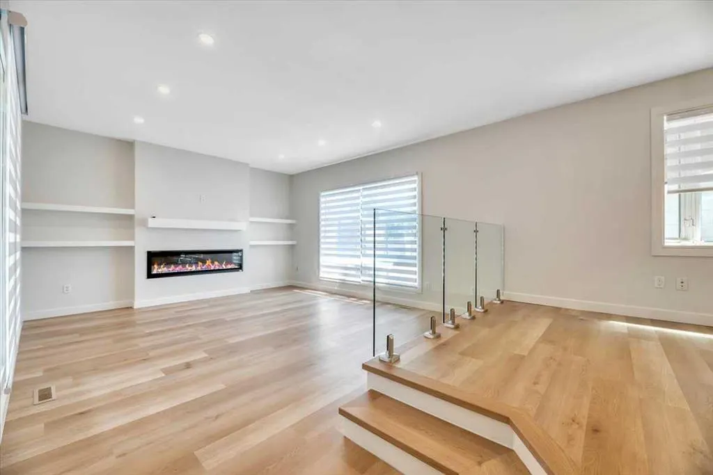 933 Macleod Trail SW
