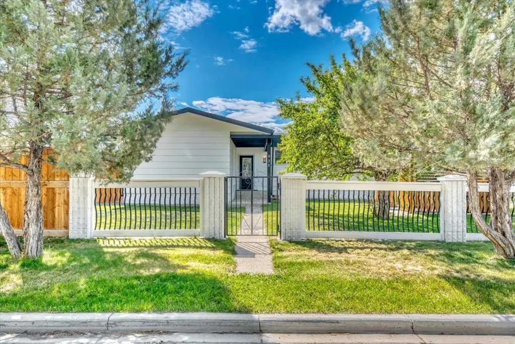 933 Macleod Trail SW