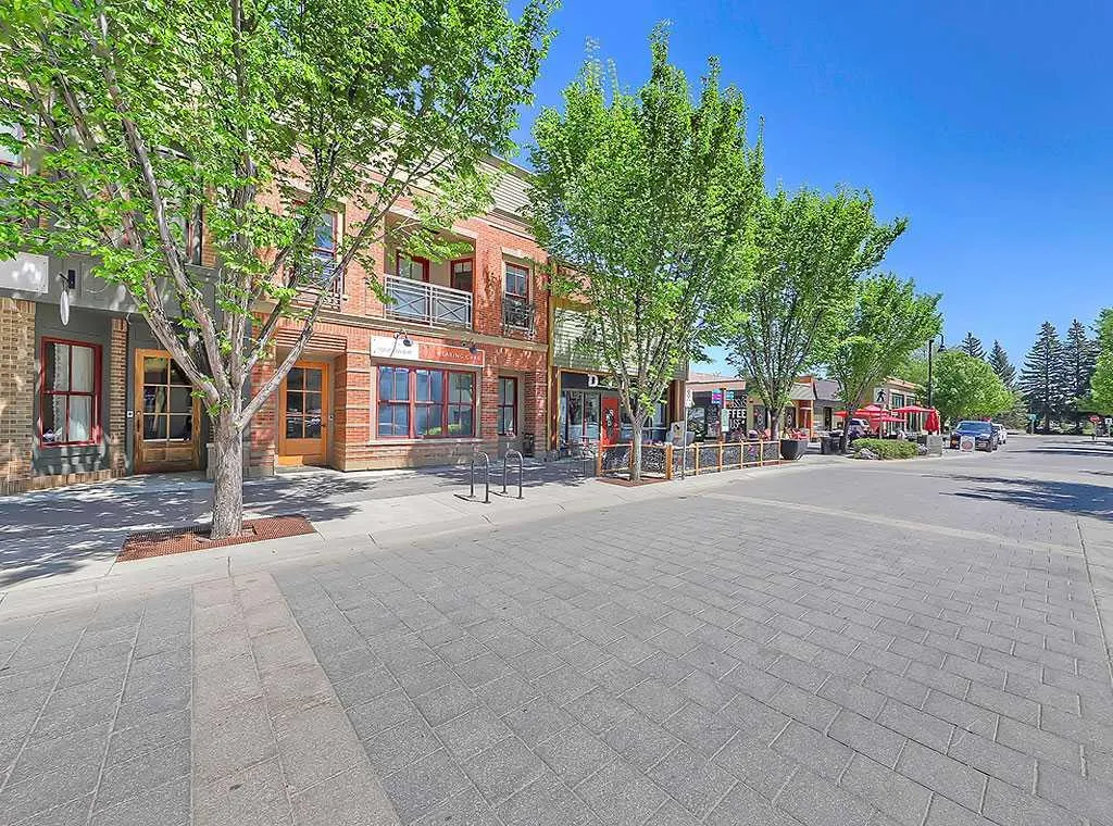 120 4 Avenue SW, #201