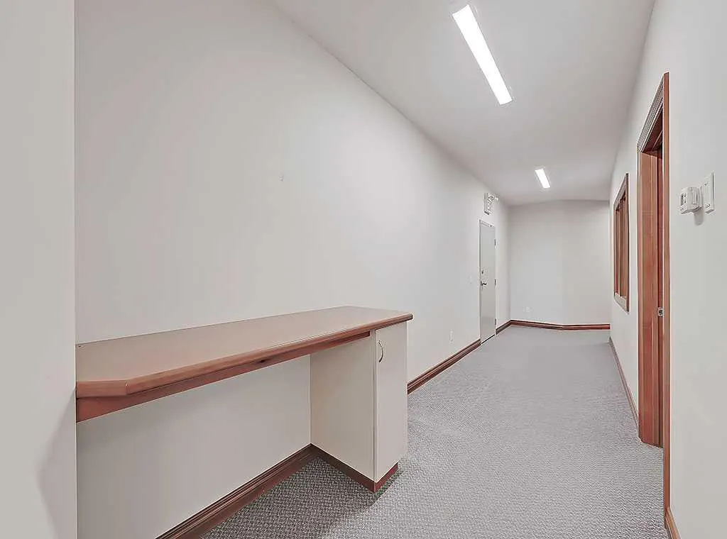 120 4 Avenue SW, #201