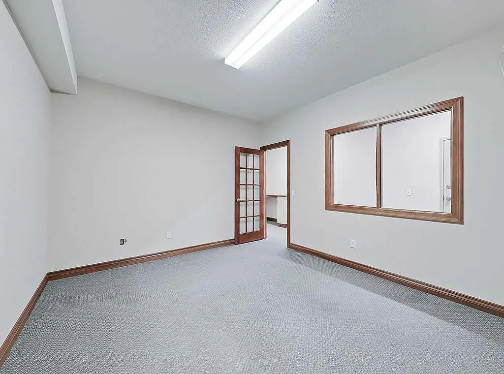 120 4 Avenue SW, #201