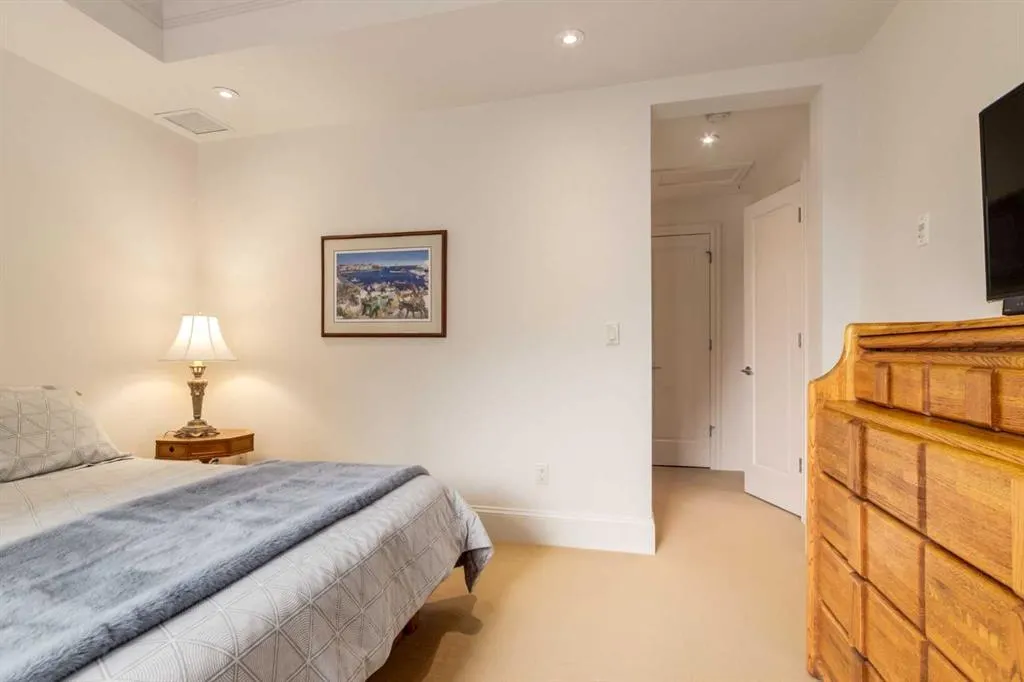 131 Quarry Way SE, #103