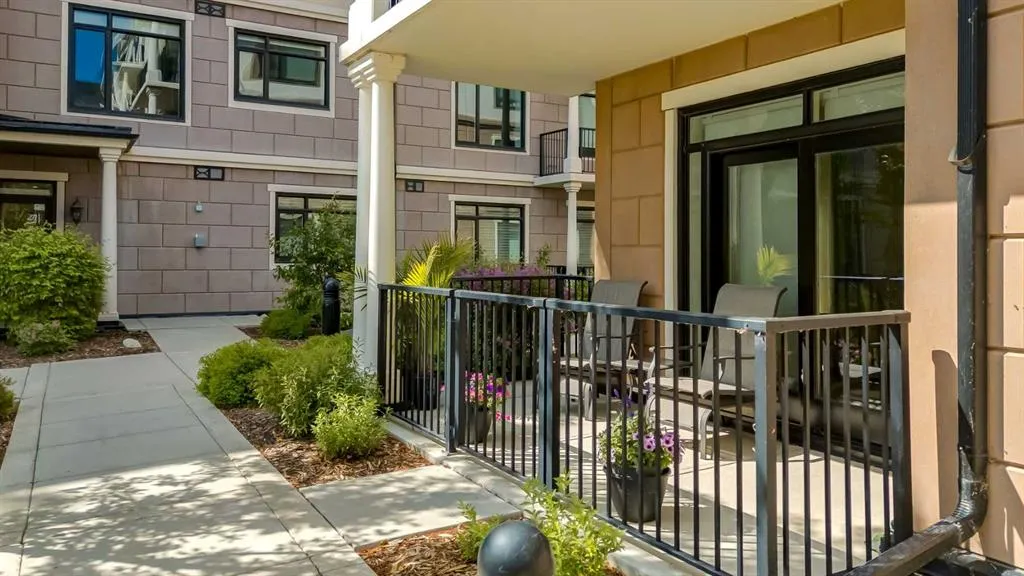 131 Quarry Way SE, #103