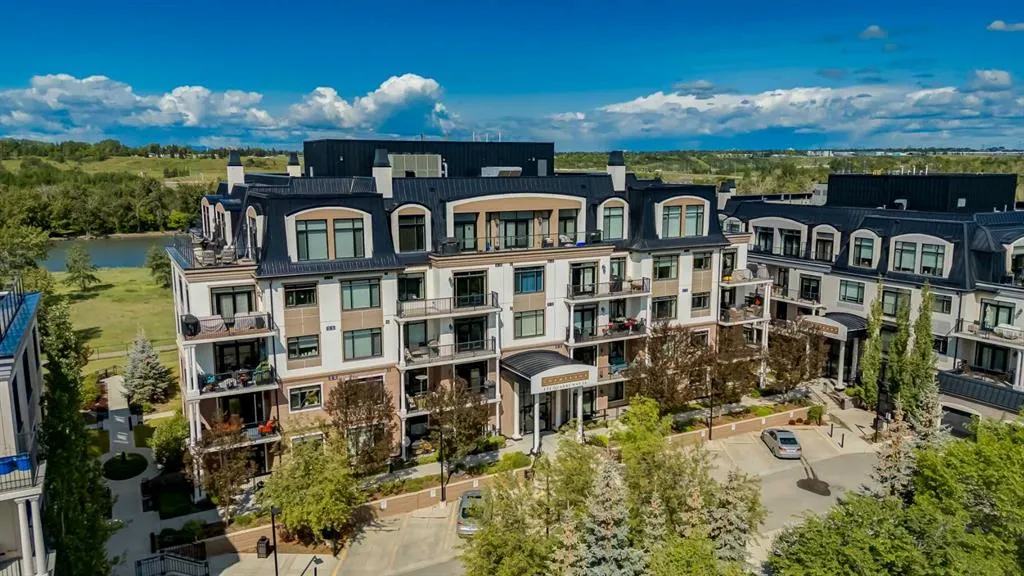 131 Quarry Way SE, #103