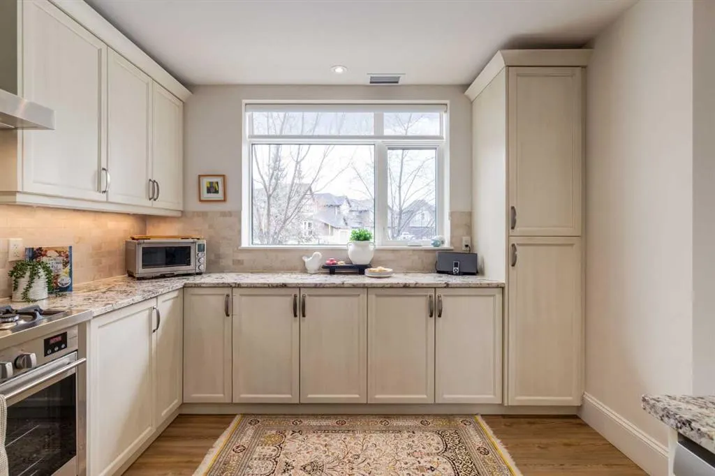 131 Quarry Way SE, #103