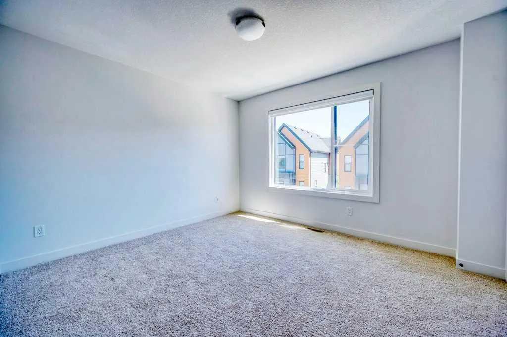 550 Seton Circle SE, #401