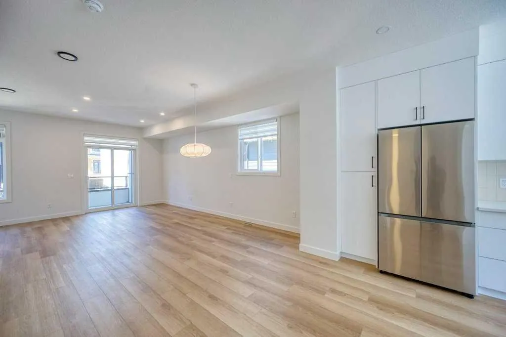 550 Seton Circle SE, #401