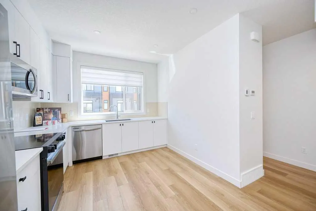550 Seton Circle SE, #401