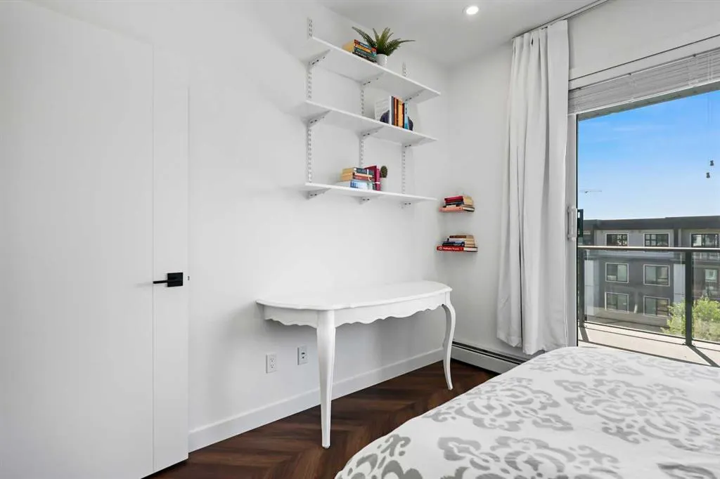 4275 Norford Avenue NW, #421