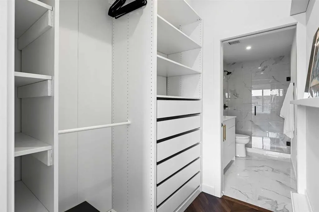 4275 Norford Avenue NW, #421