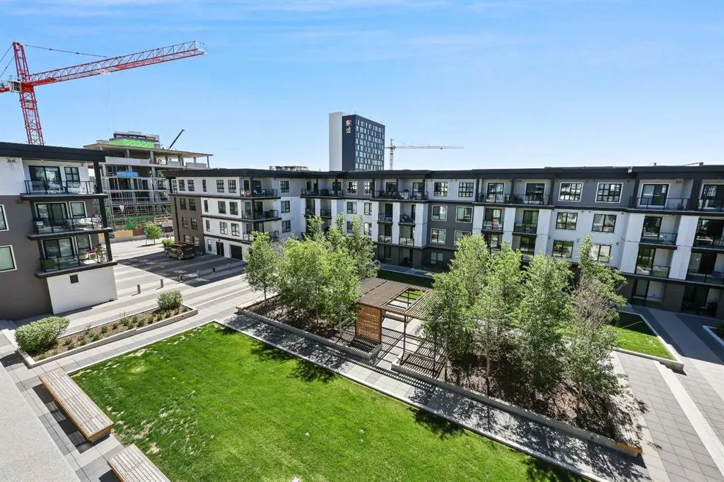 4275 Norford Avenue NW, #421