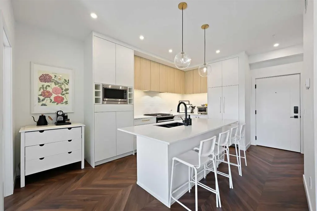 4275 Norford Avenue NW, #421