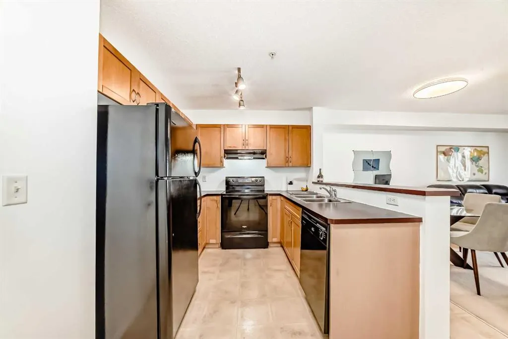 70 PANAMOUNT Drive NW, #4212