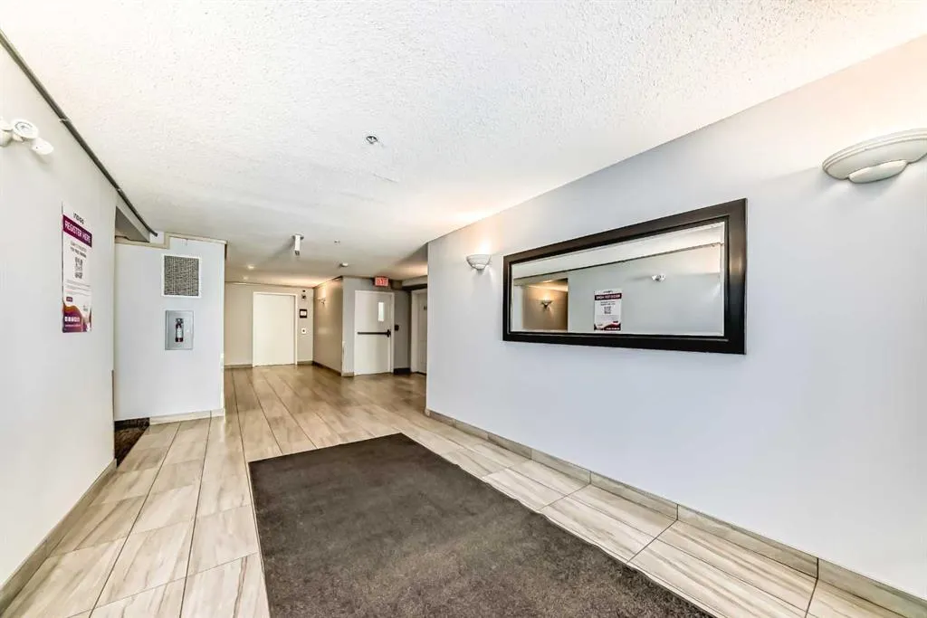 70 PANAMOUNT Drive NW, #4212