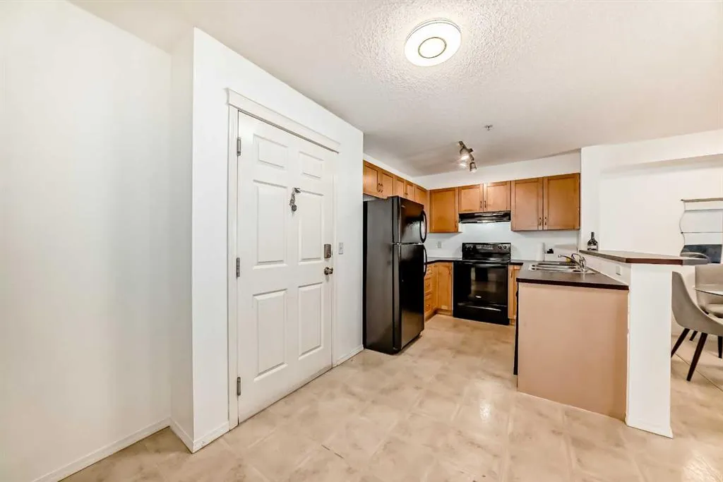 70 PANAMOUNT Drive NW, #4212
