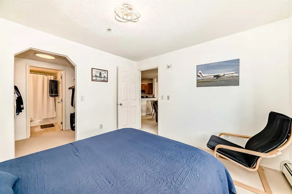 70 PANAMOUNT Drive NW, #4212