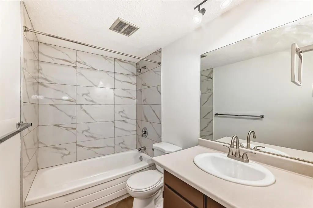4001B 49 Street NW, #2204