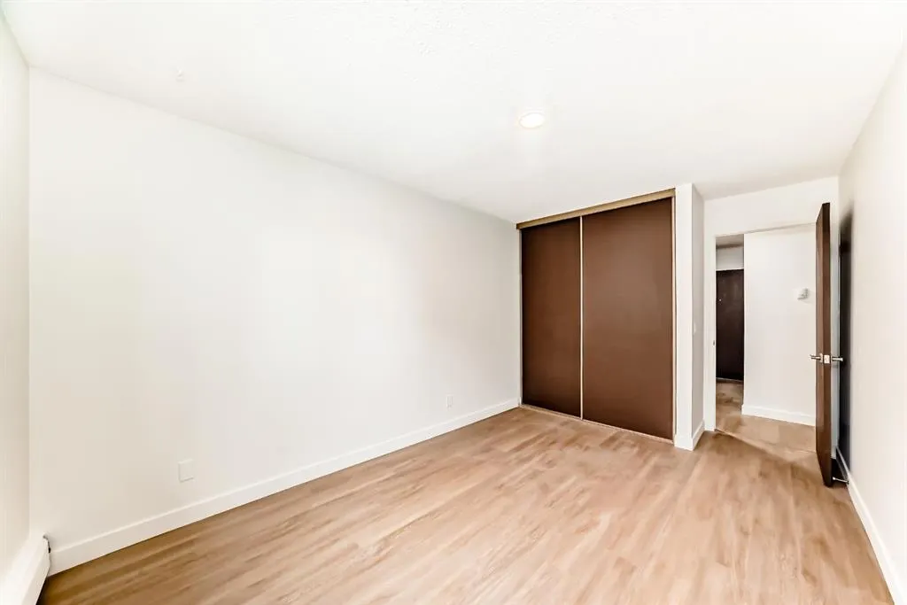 4001B 49 Street NW, #2204