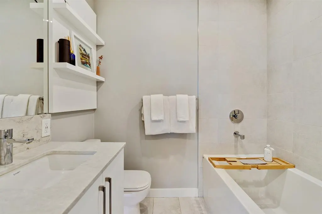 301 10 Street NW, #309