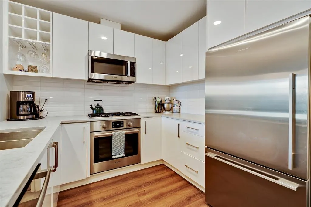 301 10 Street NW, #309