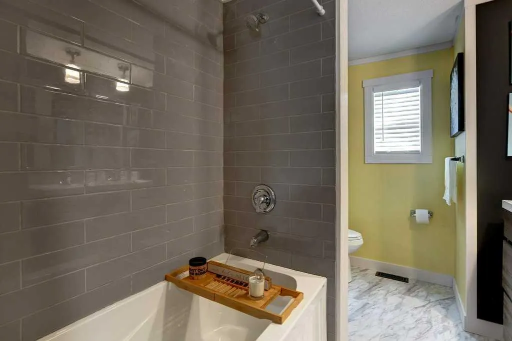 6724 17 Avenue SE, #97