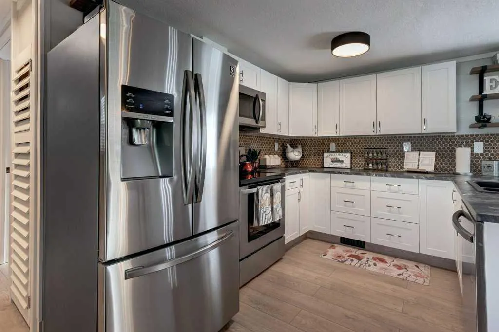 6724 17 Avenue SE, #97