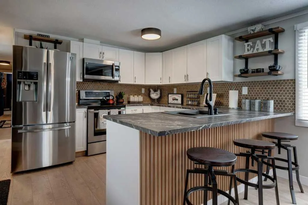 6724 17 Avenue SE, #97
