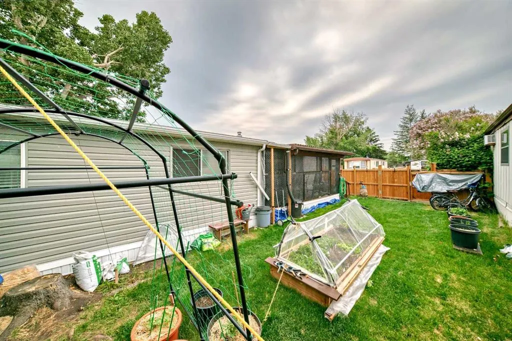6724 17 Avenue SE, #97