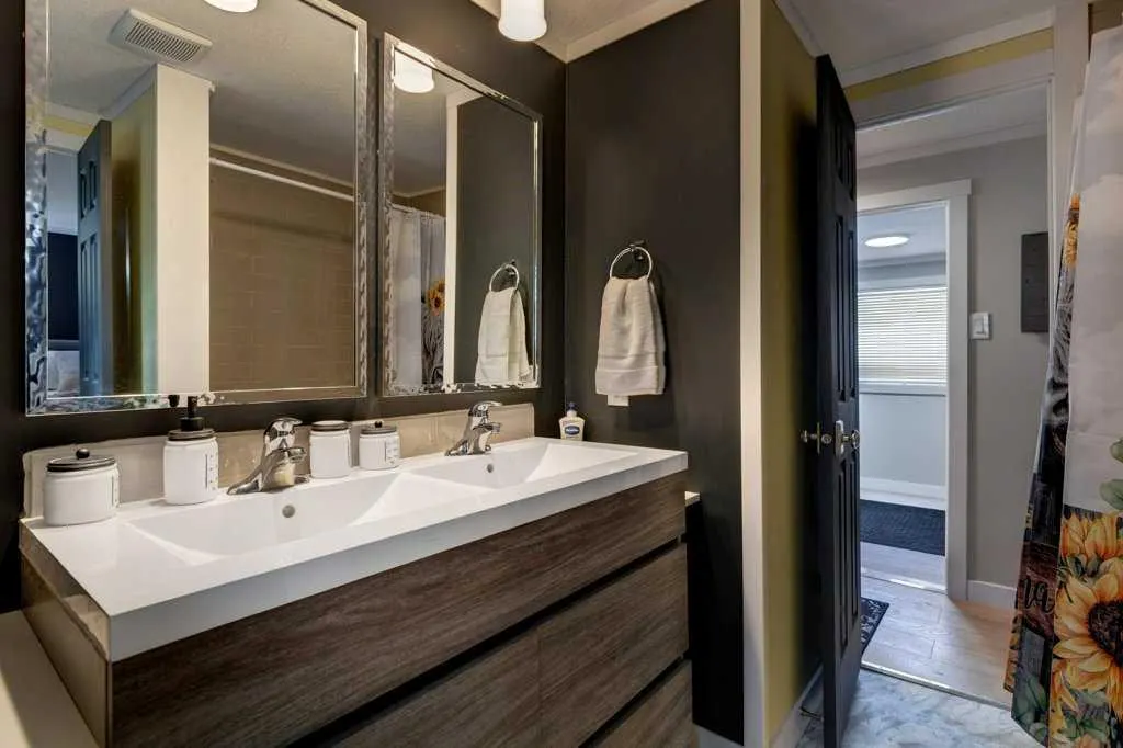 6724 17 Avenue SE, #97